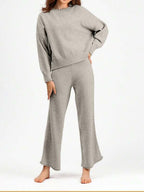 Conjunto Tricô Oversized Com Calça Pantalona