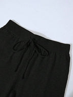 Conjunto Tricô Com Cardigan Cropped E Calça Pantalona