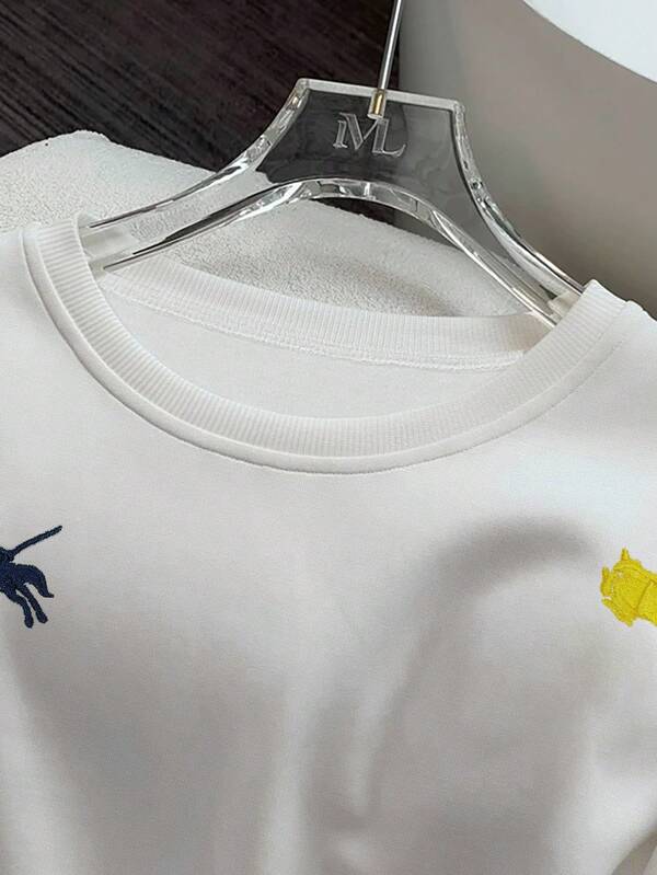 Conjunto Bordado Minimalista Com Moletom E Calça Jogger