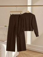 Conjunto Tricô Com Cardigan Cropped E Calça Pantalona