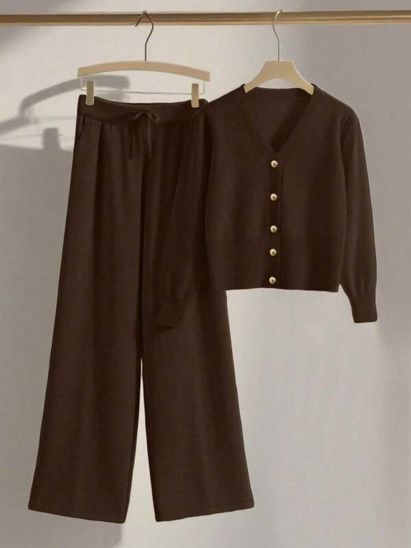 Conjunto Tricô Com Cardigan Cropped E Calça Pantalona