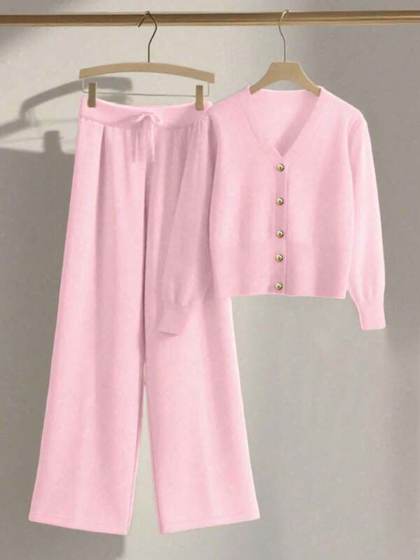 Conjunto Tricô Com Cardigan Cropped E Calça Pantalona