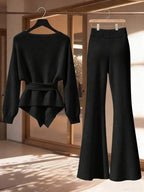 Conjunto Tricô Transpassado Com Calça Flare E Cinto Decorativo