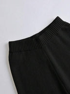 Conjunto Tricô Transpassado Com Calça Flare E Cinto Decorativo