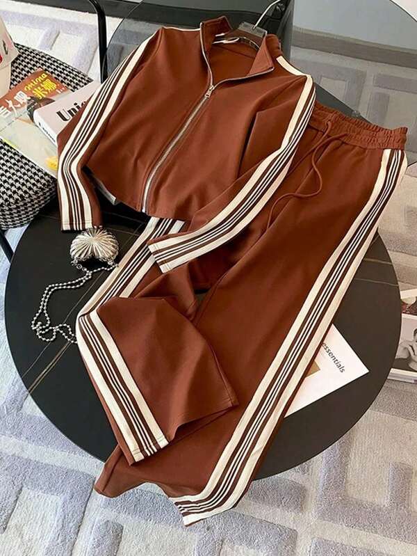Conjunto Esportivo Com Zíper E Listras Laterais