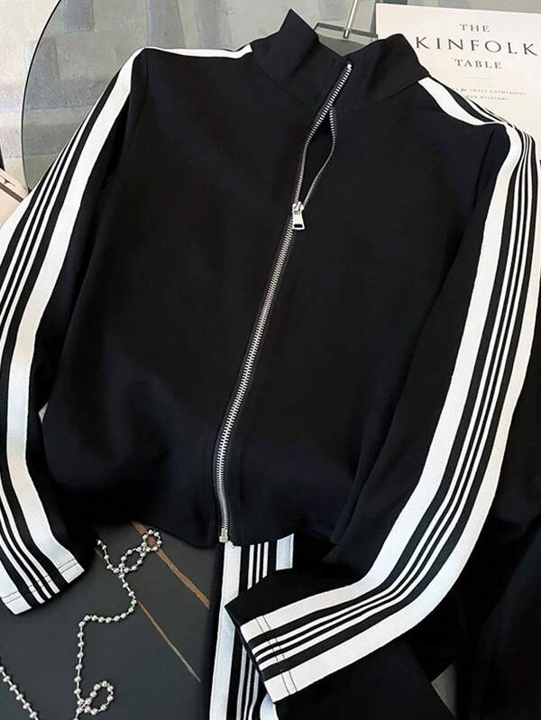 Conjunto Esportivo Com Zíper E Listras Laterais